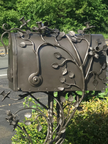 wrought-iron-mailbox-002